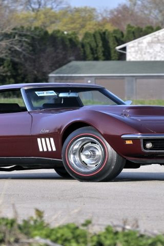 1969 Chevrolet Corvette for 320 x 480 iPhone resolution