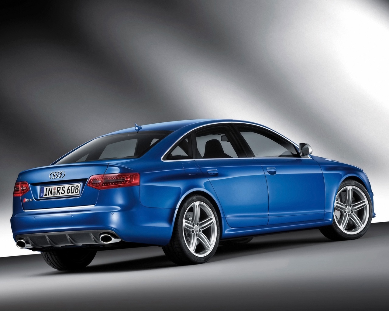 2009 Audi RS 6 - Rear And Side Tilt for 1280 x 1024 resolution