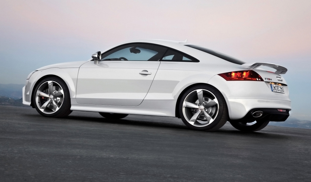 2009 Audi TT RS Coupe Rear And Side Tilt for 1024 x 600 widescreen resolution