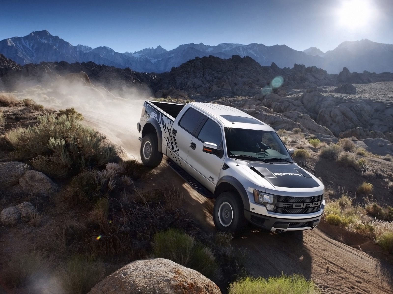 2011 Ford F150 SVT Raptor for 1600 x 1200 resolution