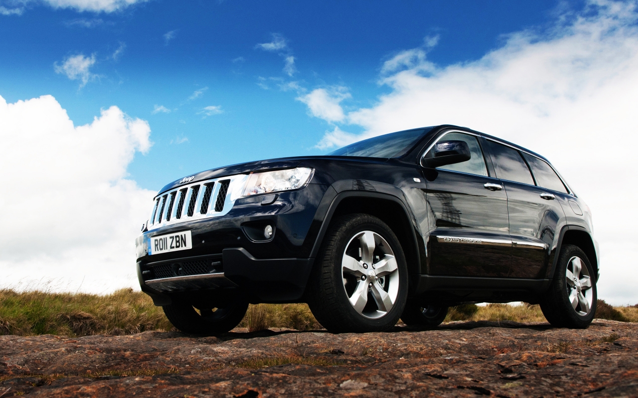 2011 Jeep Grand Cherokee for 1280 x 800 widescreen resolution