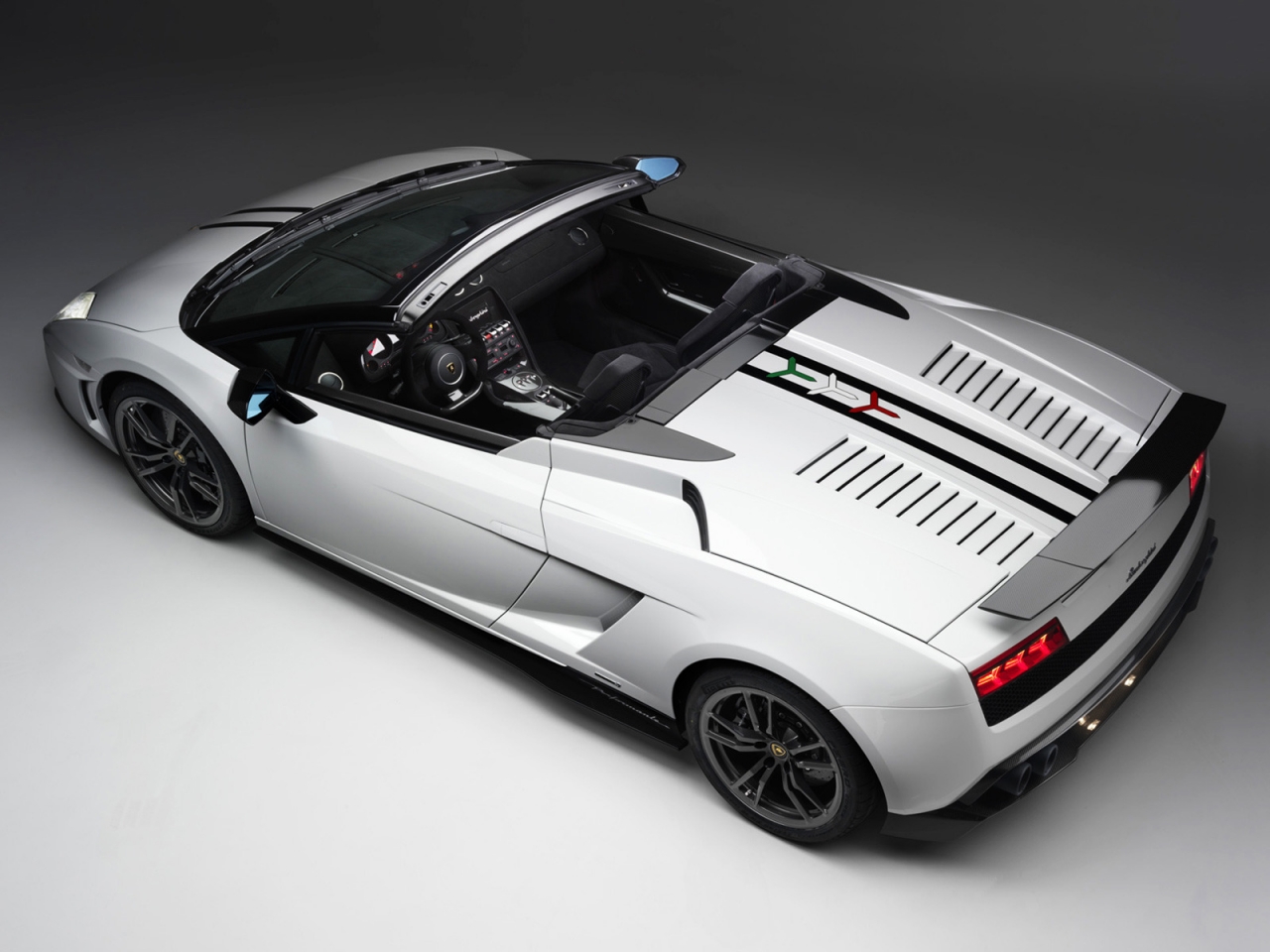 2011 Lamborghini Gallardo for 1280 x 960 resolution
