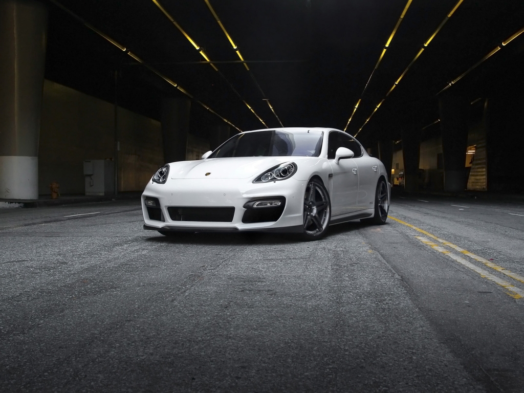 2011 Vorsteiner Porsche V PT Panamera for 1024 x 768 resolution