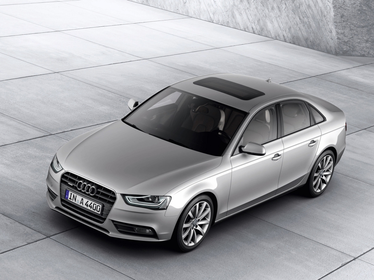 2012 Audi A4 for 1280 x 960 resolution
