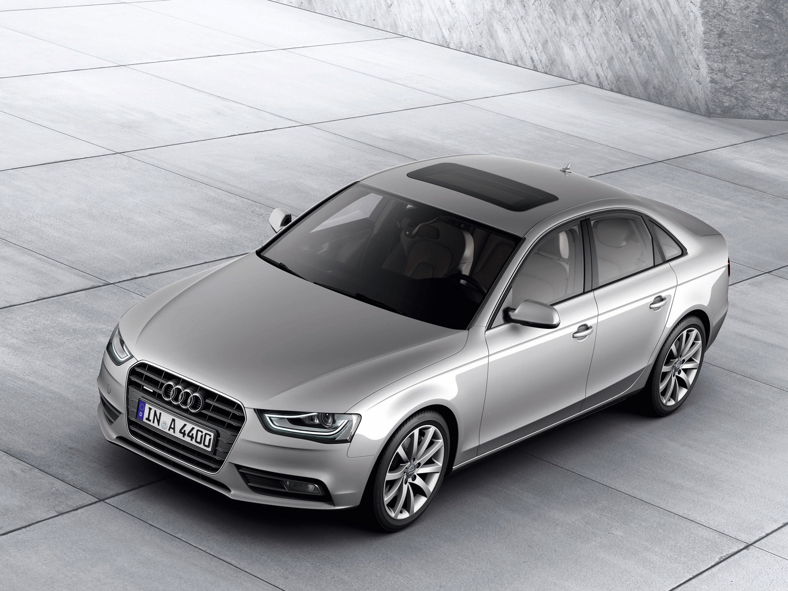 2012 Audi A4 for 1600 x 1200 resolution