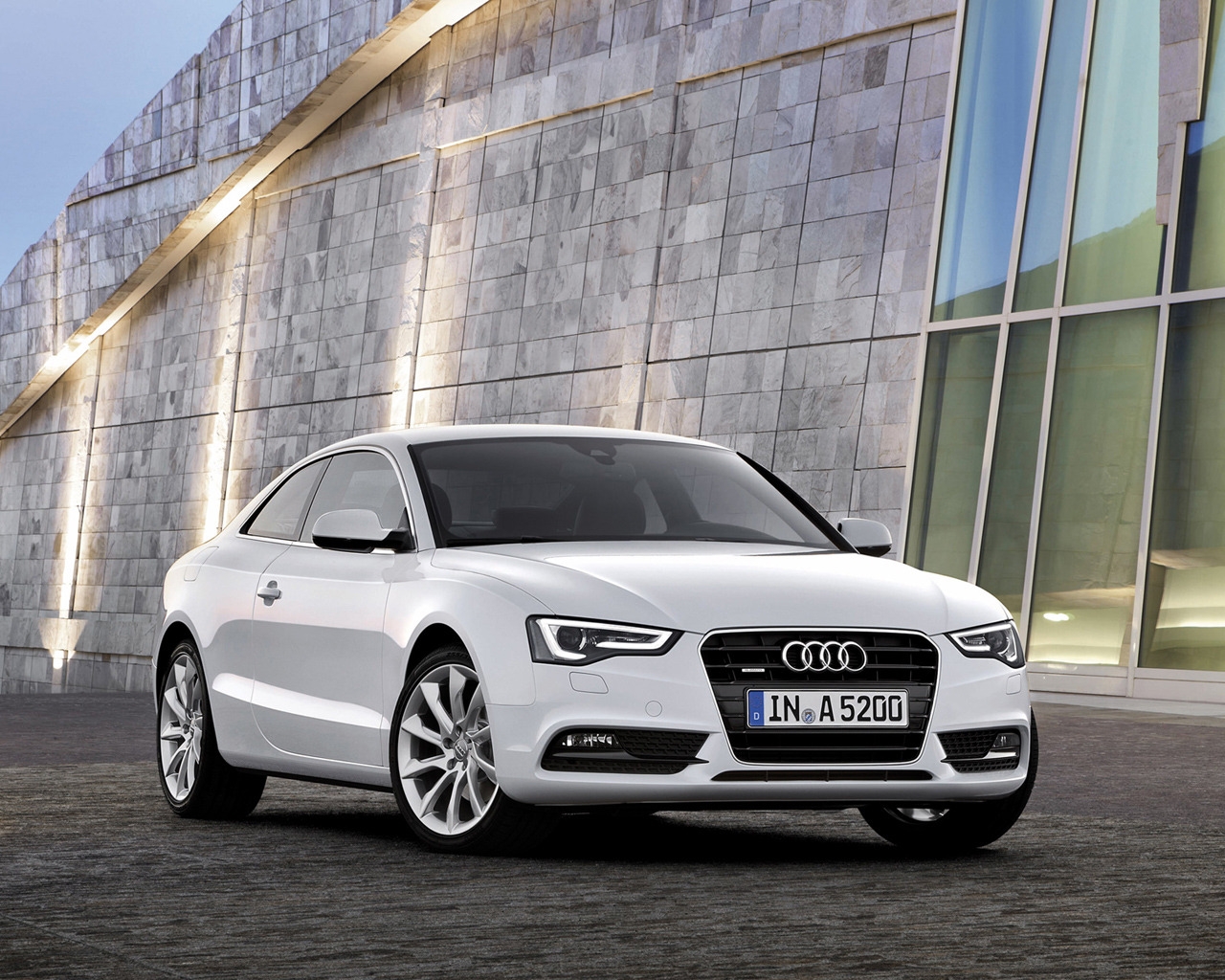 2012 Audi A5 Coupe for 1280 x 1024 resolution