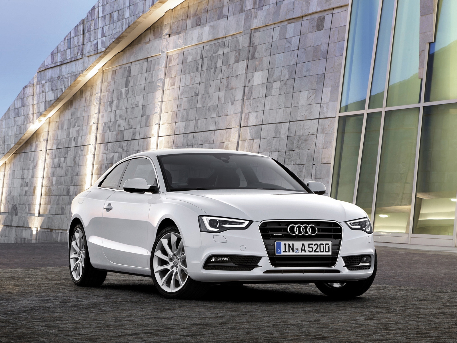 2012 Audi A5 Coupe for 1600 x 1200 resolution