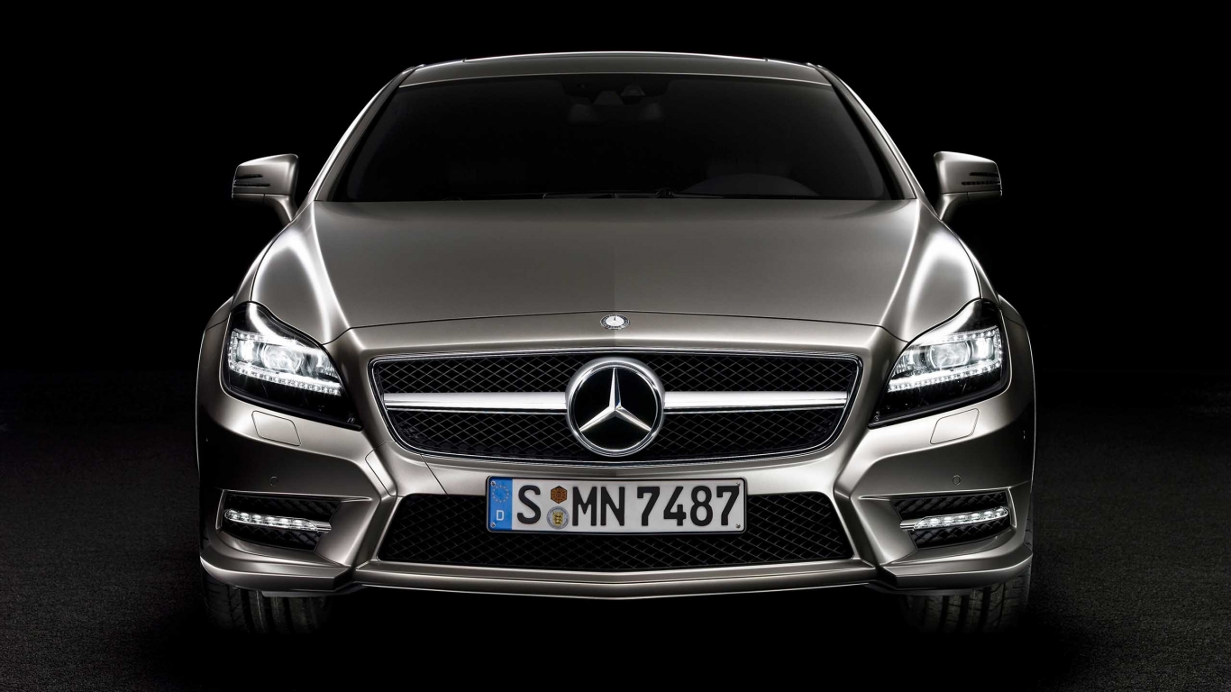 2012 Mercedes Benz CLS Front for 1366 x 768 HDTV resolution