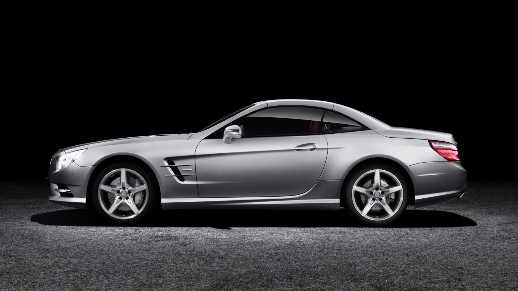 2012 Mercedes SL Side VIew for 1680 x 945 HDTV resolution