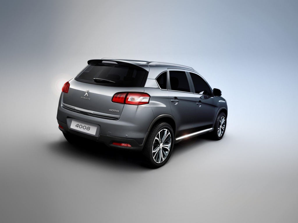 2012 Peugeot 4008 Rear for 1024 x 768 resolution