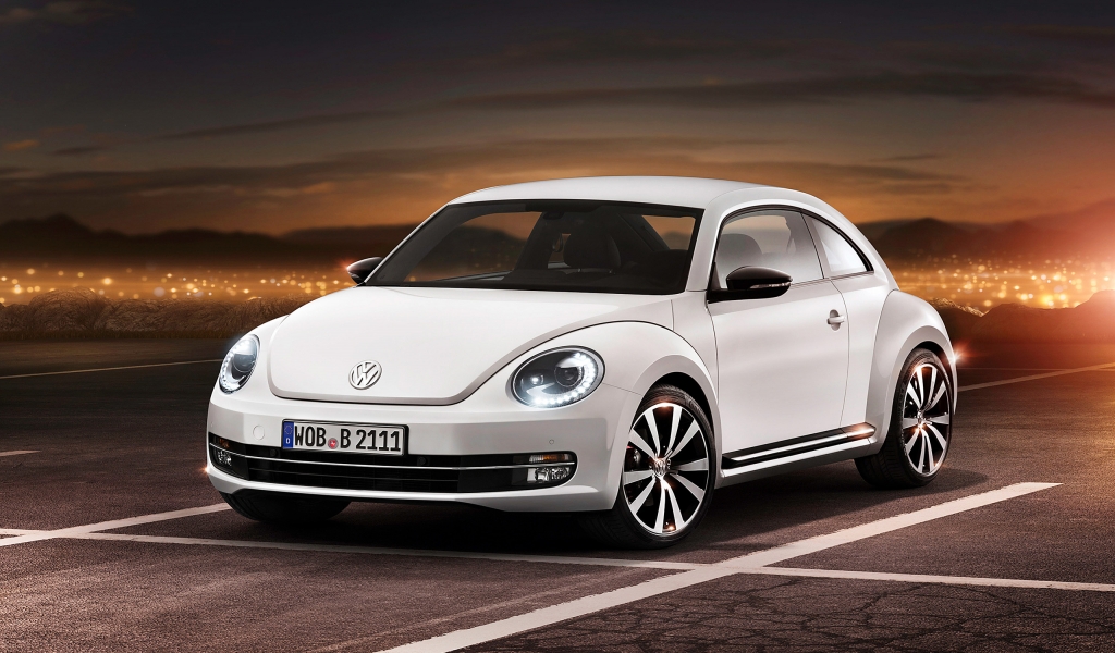 2012 Volkswagen Beetle for 1024 x 600 widescreen resolution