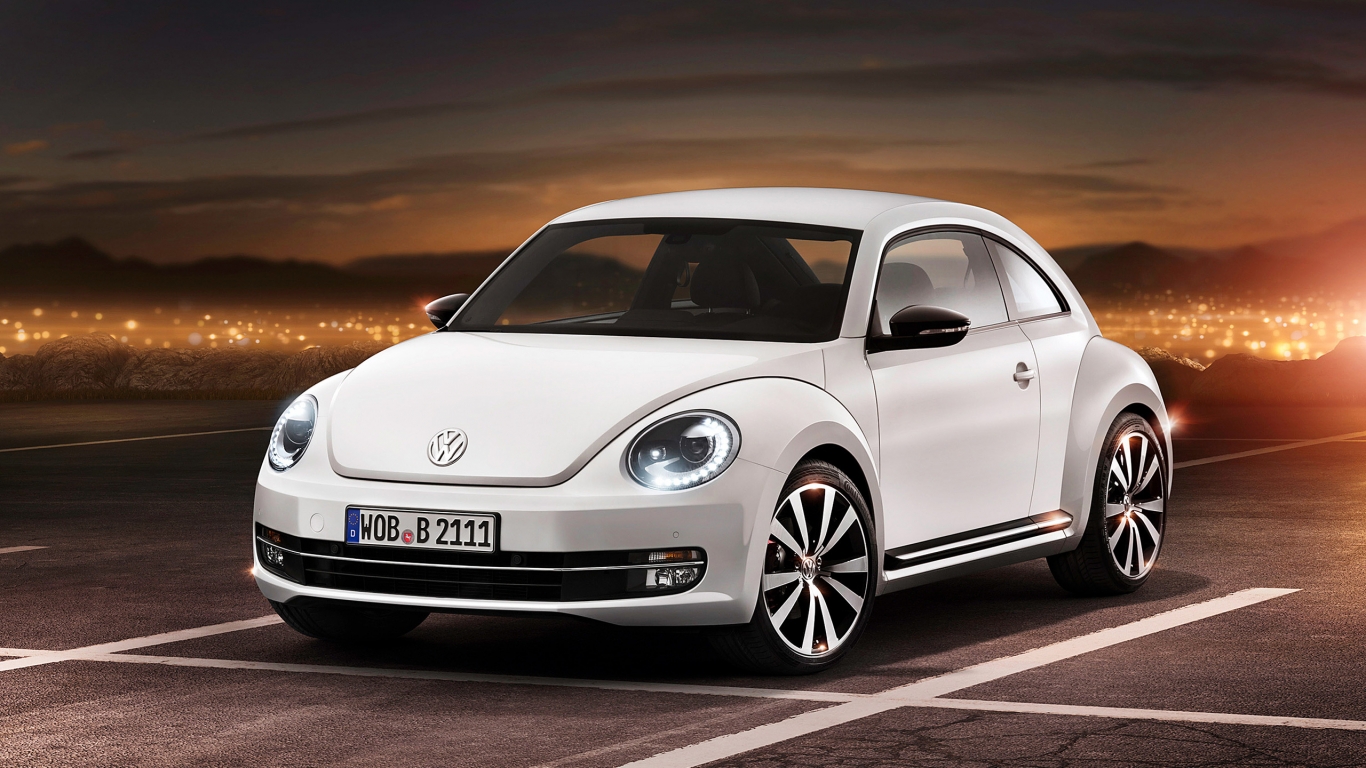 2012 Volkswagen Beetle for 1366 x 768 HDTV resolution