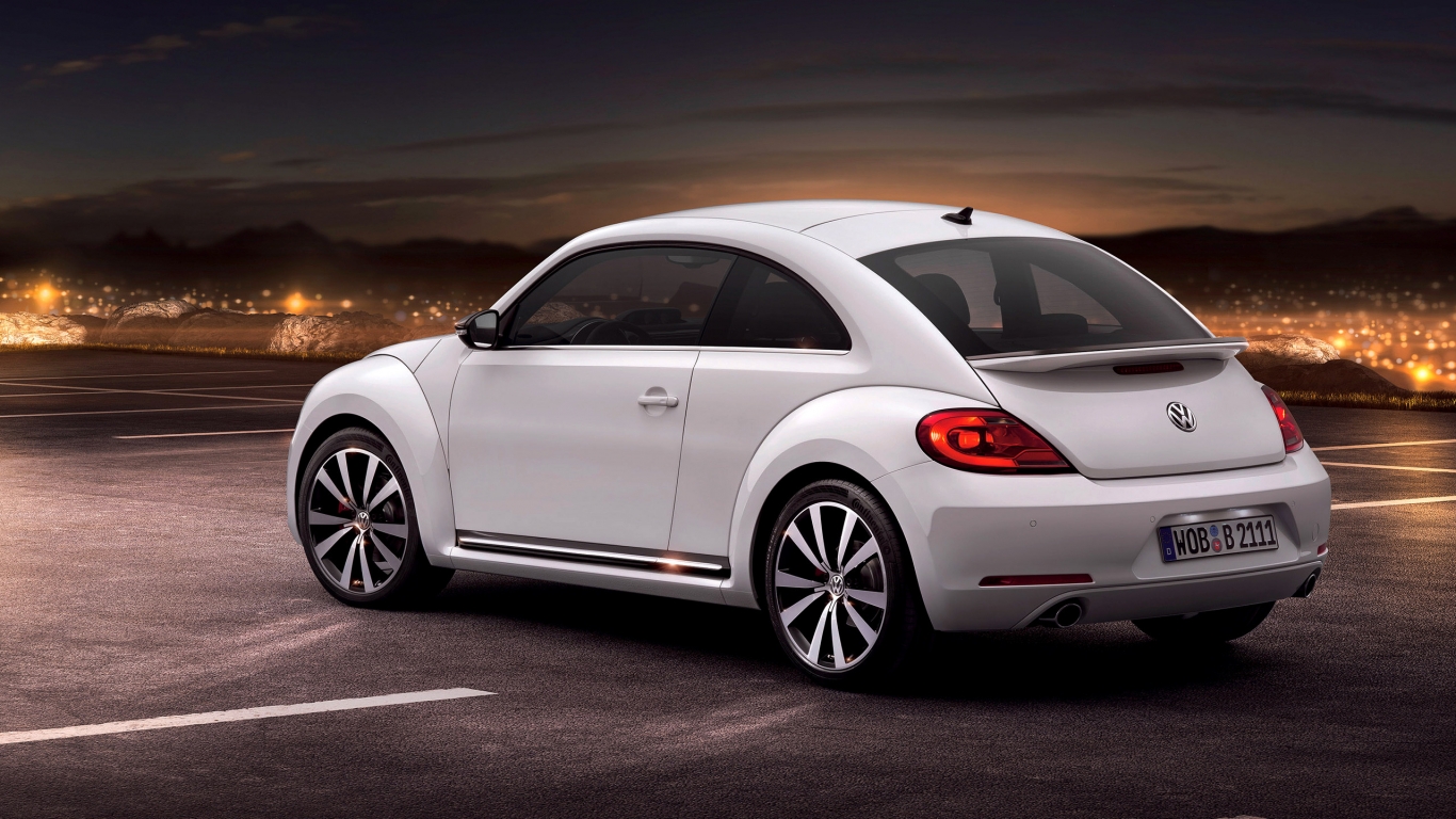 2012 VW Beetle for 1366 x 768 HDTV resolution