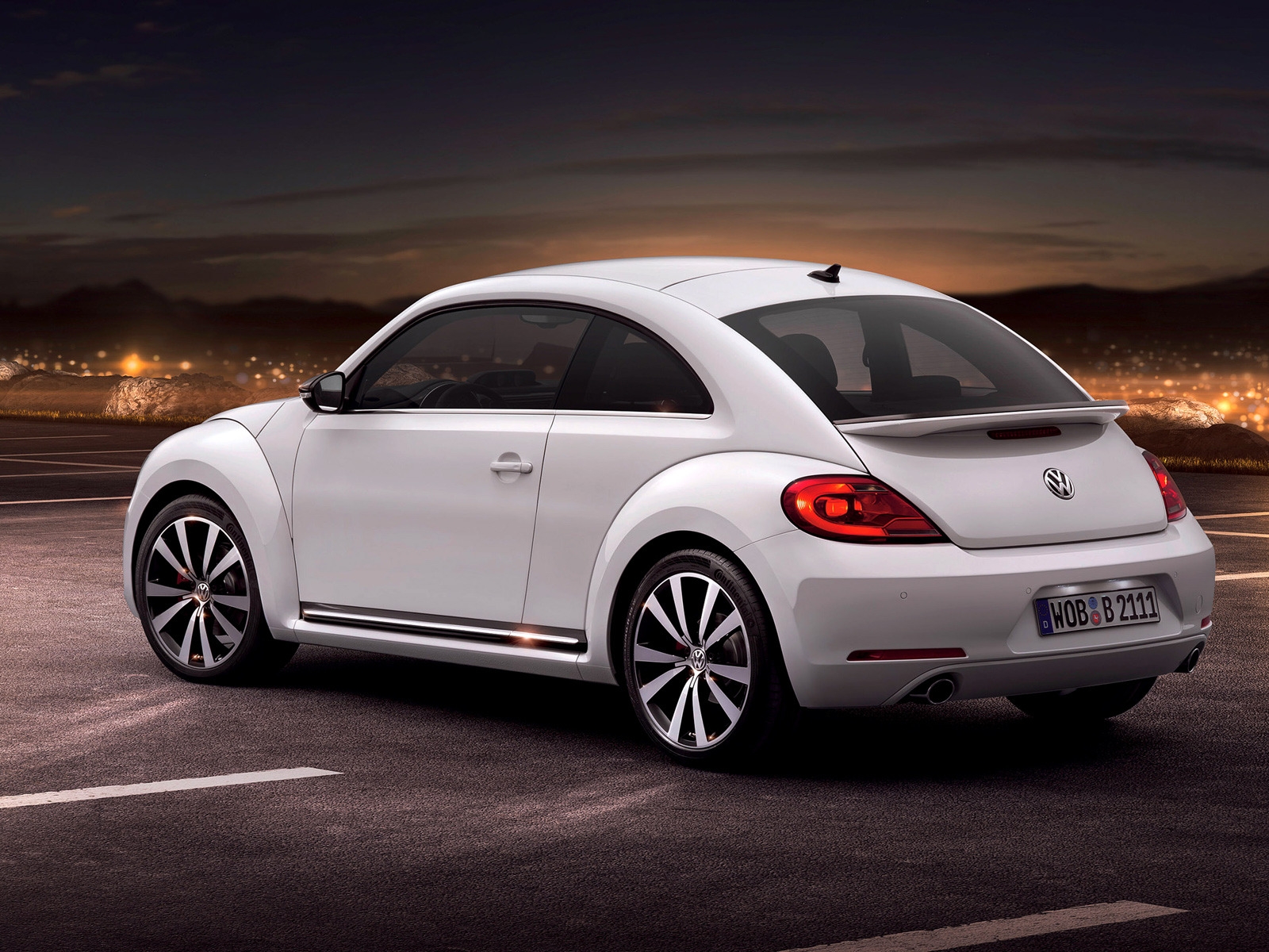 2012 VW Beetle for 1600 x 1200 resolution