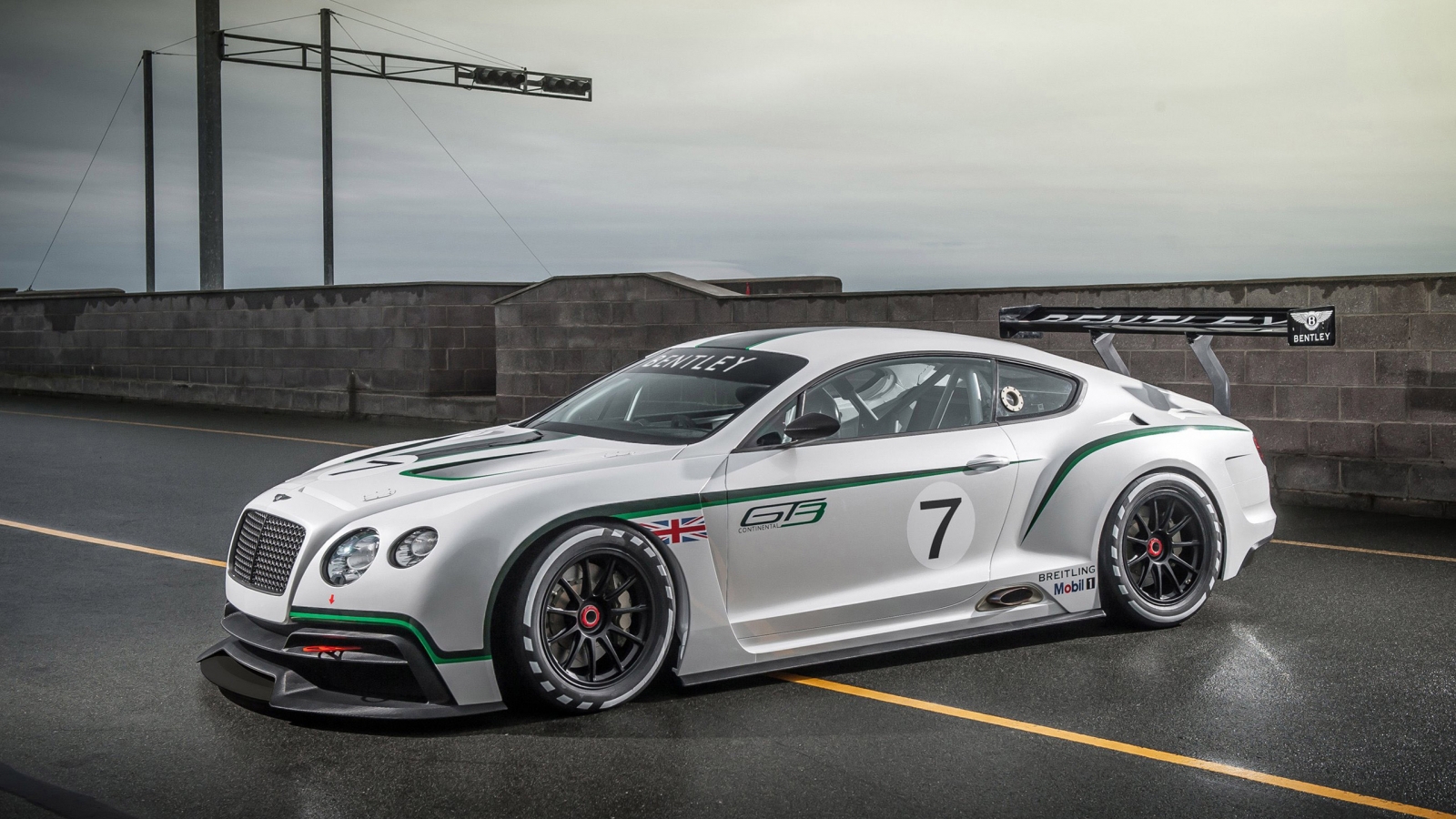 2013 Bentley Continental GT3 Concept Racer for 1600 x 900 HDTV resolution