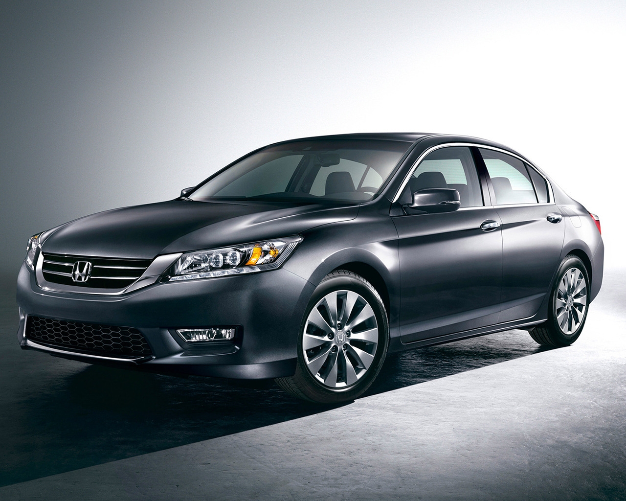2013 Honda Accord for 1280 x 1024 resolution