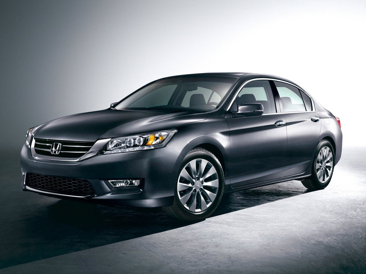 2013 Honda Accord for 1280 x 960 resolution