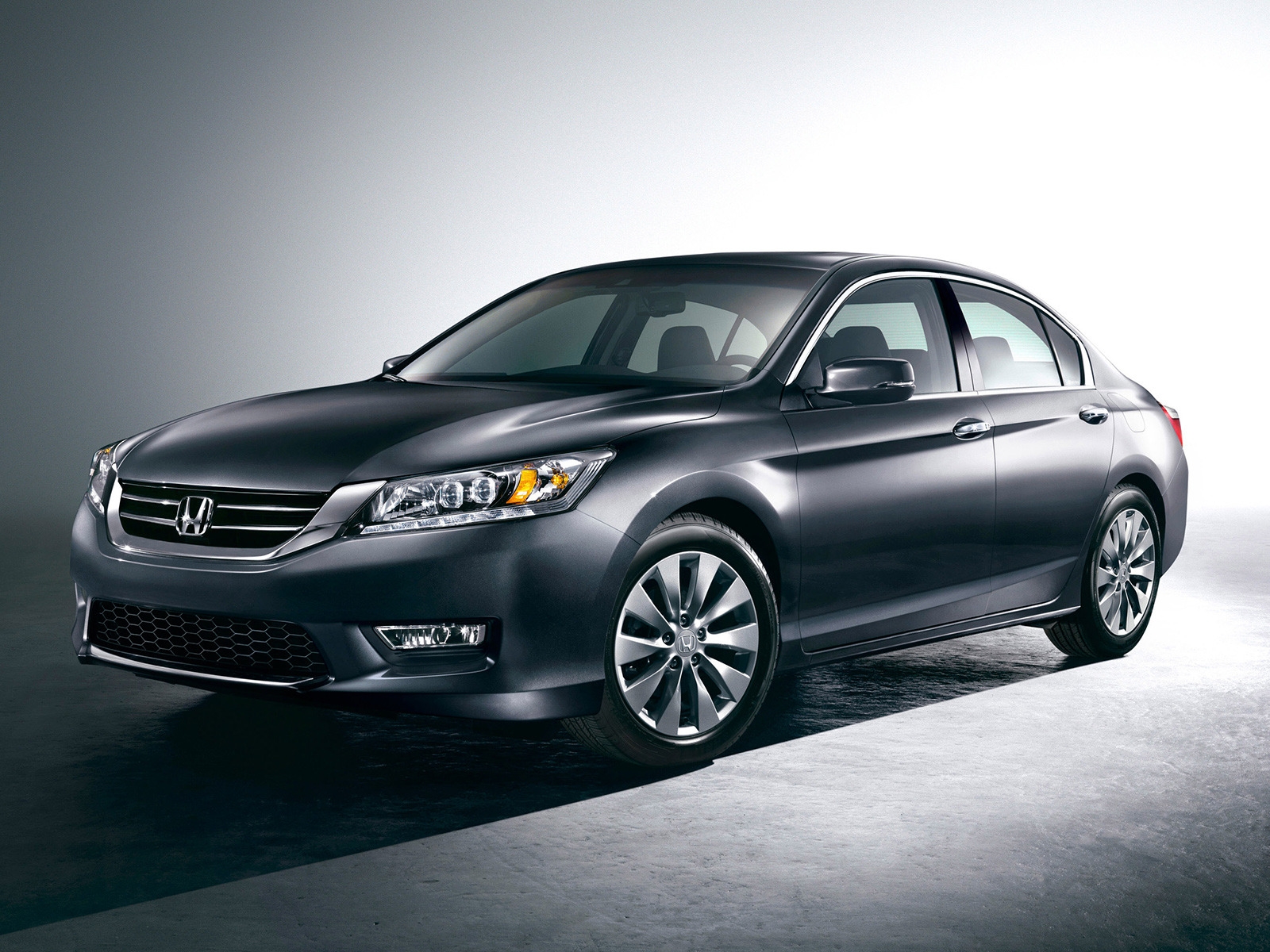 2013 Honda Accord for 1600 x 1200 resolution