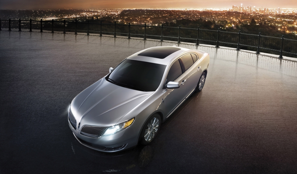2013 Lincoln MKS for 1024 x 600 widescreen resolution