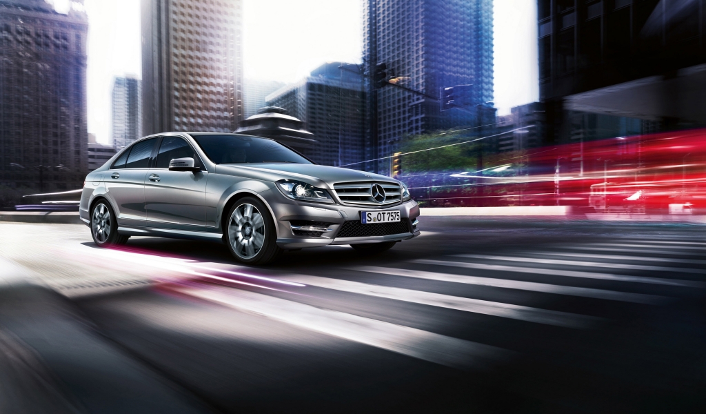 2013 Mercedes-Benz C Class for 1024 x 600 widescreen resolution