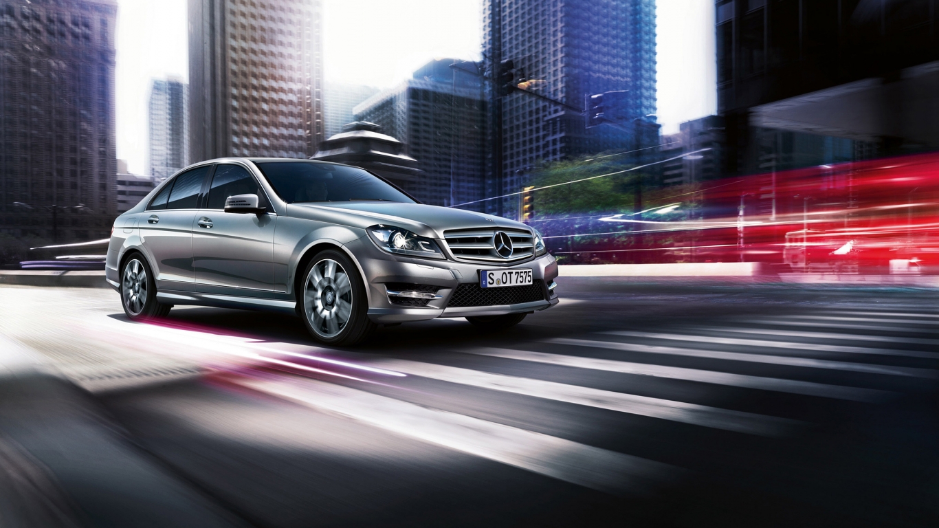2013 Mercedes-Benz C Class for 1366 x 768 HDTV resolution
