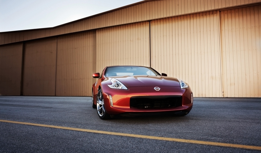 2013 Nissan 370Z Front for 1024 x 600 widescreen resolution
