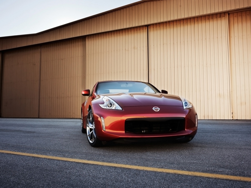 2013 Nissan 370Z Front for 1024 x 768 resolution