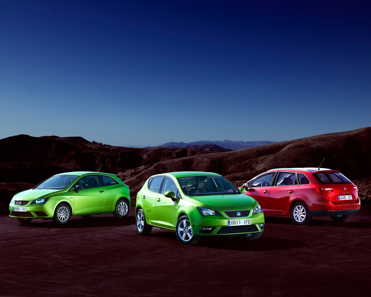 2013 Seat Ibiza Family for 1280 x 1024 resolution