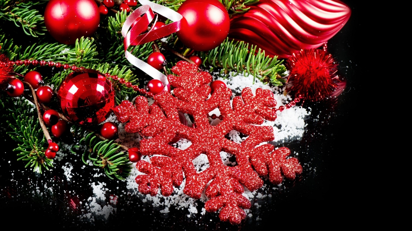 2014 Beautiful Christmas Decorations  for 1366 x 768 HDTV resolution
