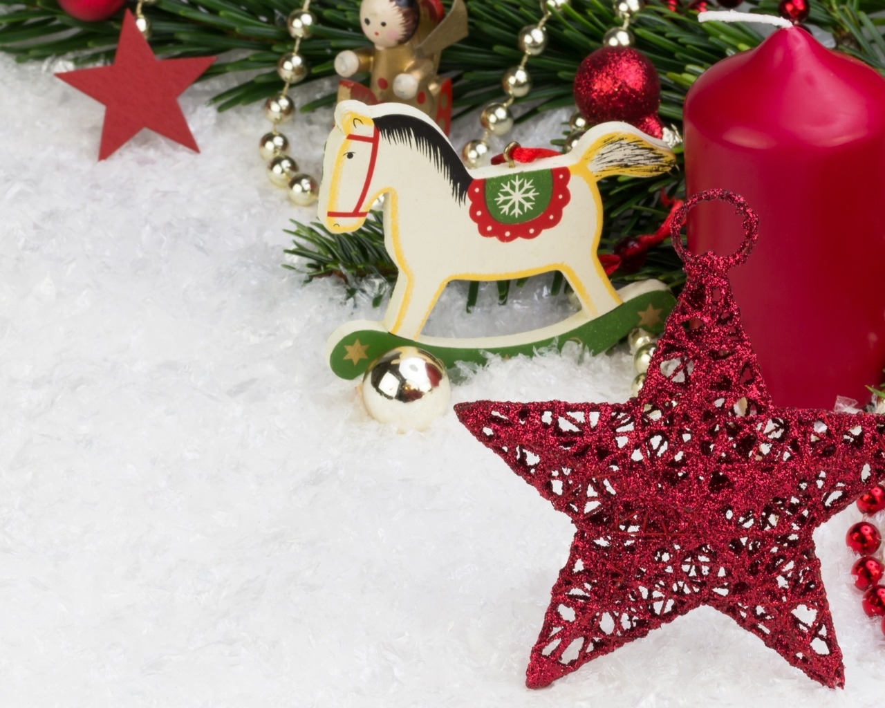 2014 Small Christmas Ornaments for 1280 x 1024 resolution