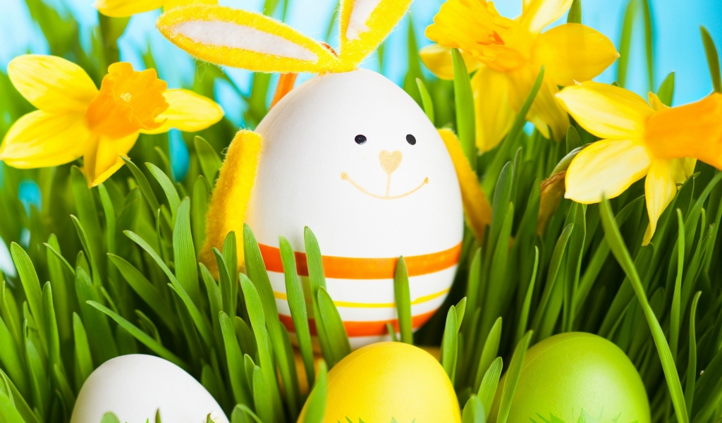 2014 Smiling Easter Egg for 1024 x 600 widescreen resolution