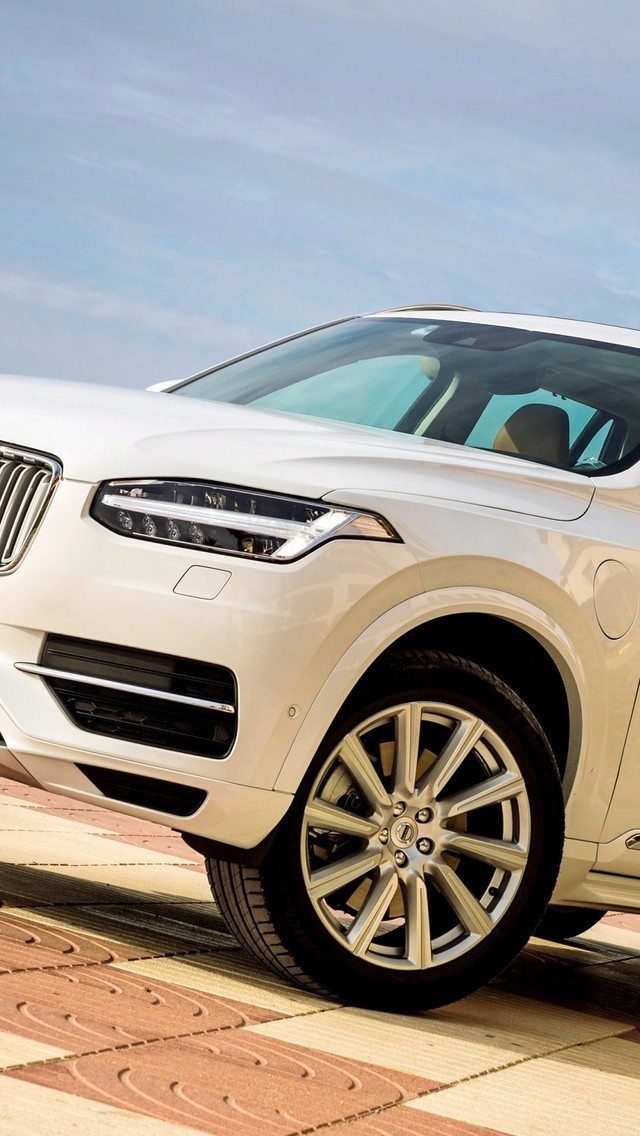 2014 Volvo XC 90 for 640 x 1136 iPhone 5 resolution