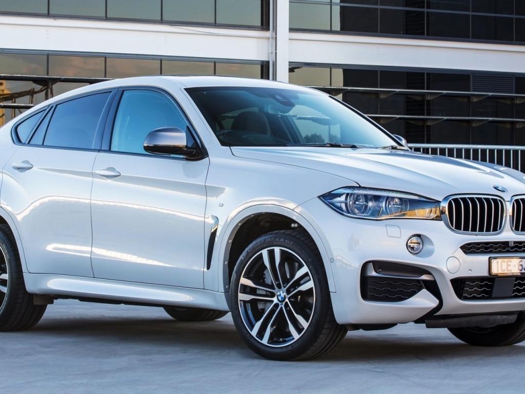 2015 BMW X6 M50D for 1024 x 768 resolution