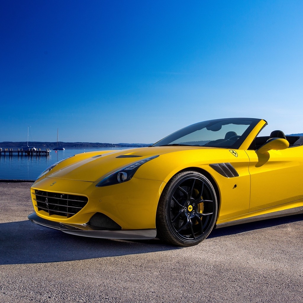 2015 Ferrari California T for 1024 x 1024 iPad resolution
