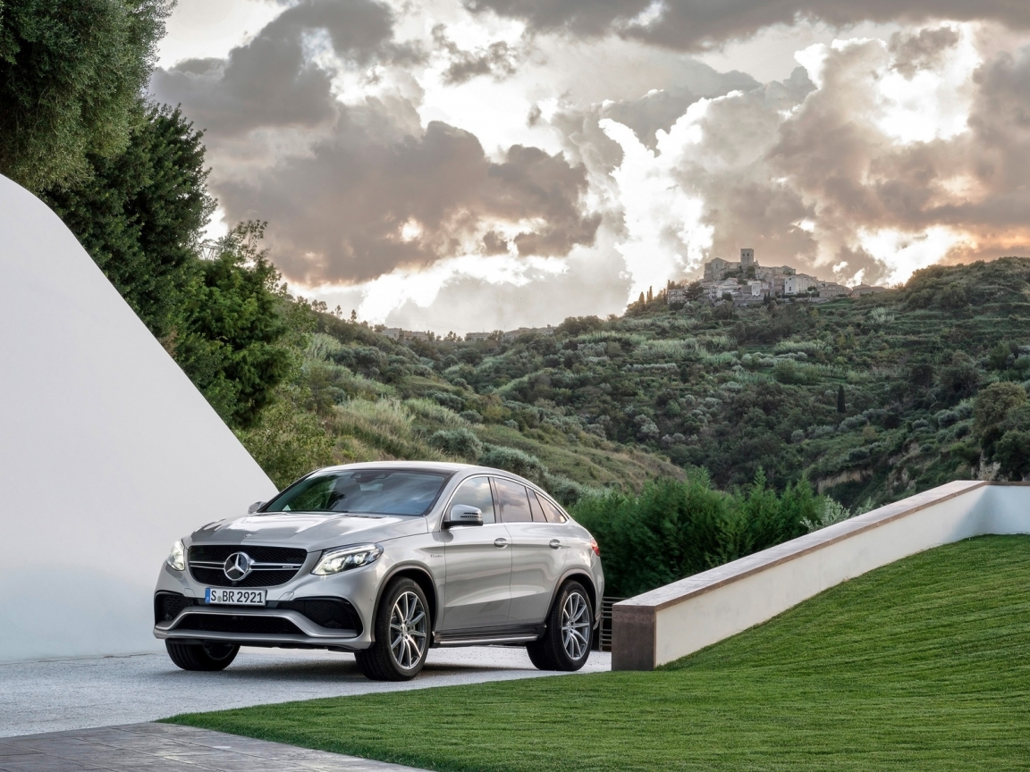 2015 Mercedes-AMG GLE 63 Coupe for 1152 x 864 resolution