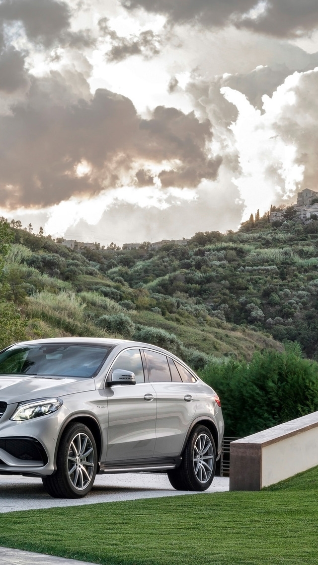 2015 Mercedes-AMG GLE 63 Coupe for 640 x 1136 iPhone 5 resolution