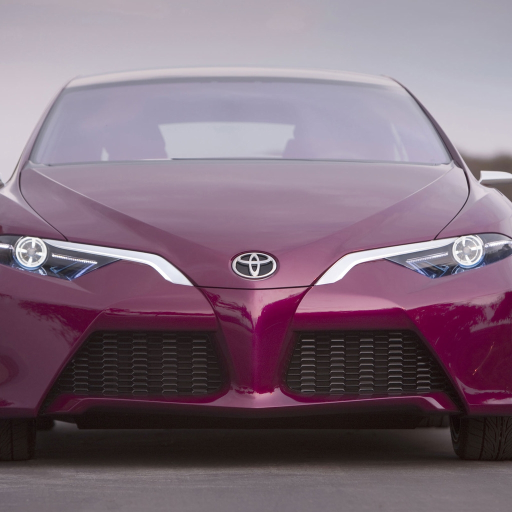 2015 Toyota NS4 Hybrid Concept for 1024 x 1024 iPad resolution