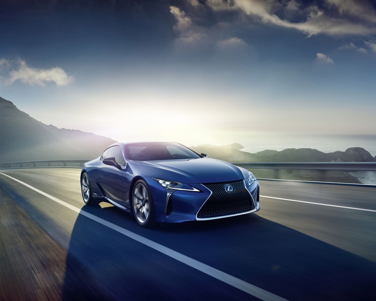 2016 Lexus LC 500h Coupe for 1280 x 1024 resolution