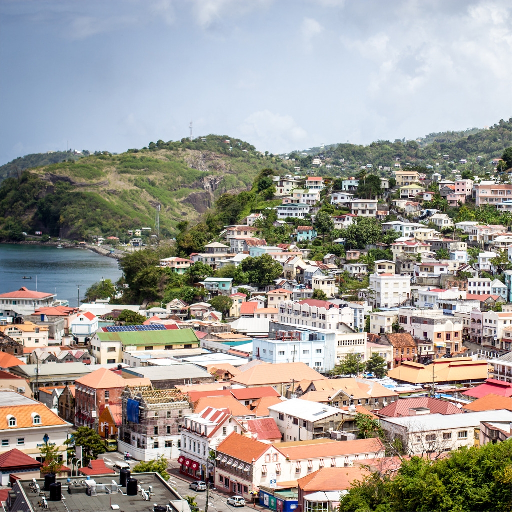 A Grenadian Village for 1024 x 1024 iPad resolution