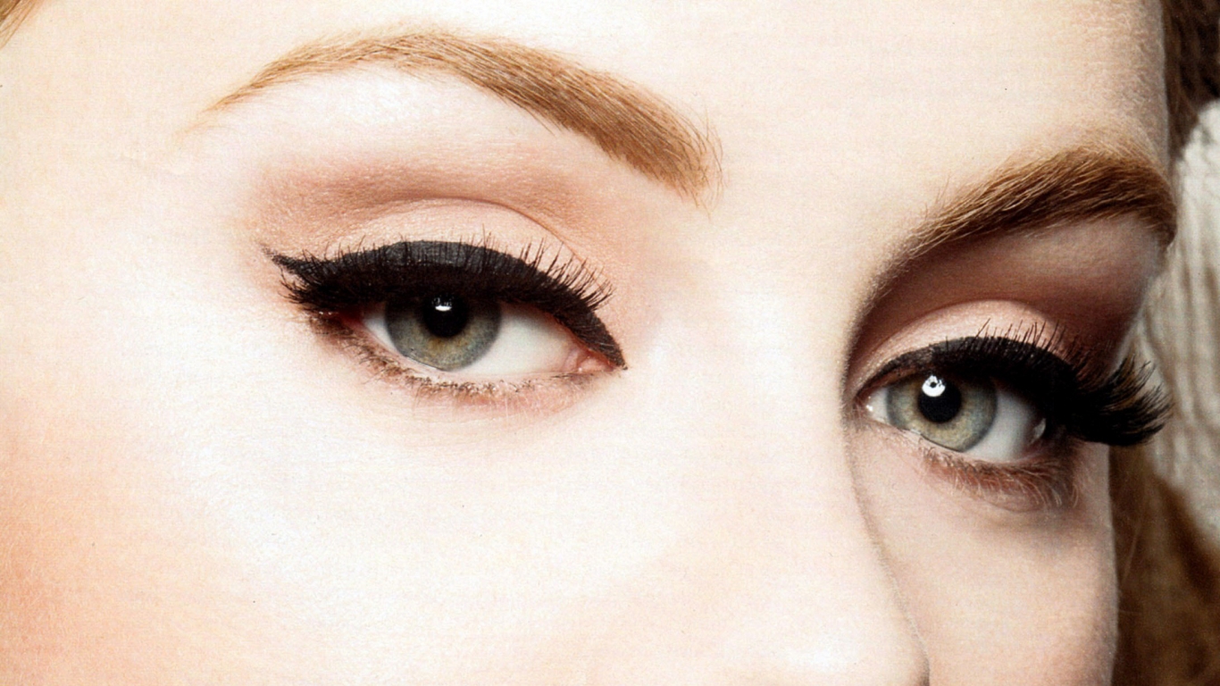 Adele Close Up Face for 1366 x 768 HDTV resolution