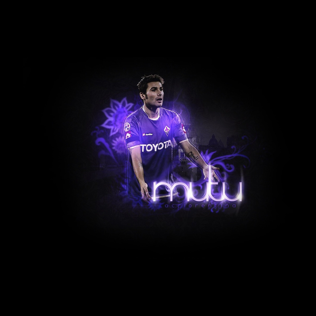 Adrian Mutu AC Fiorentina for 1024 x 1024 iPad resolution