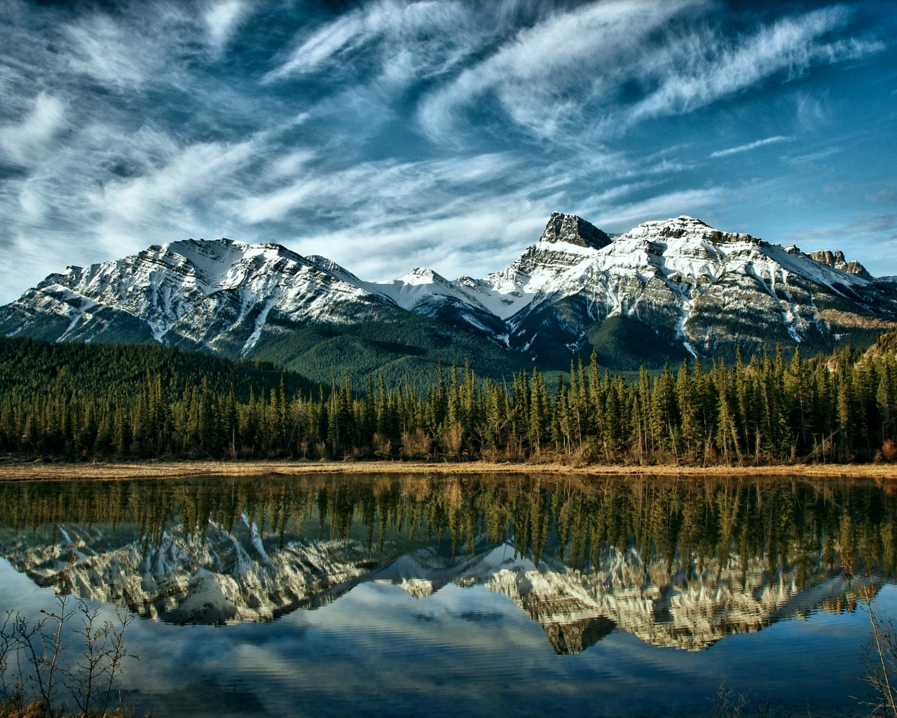 Alberta Mountains Canada for 1280 x 1024 resolution