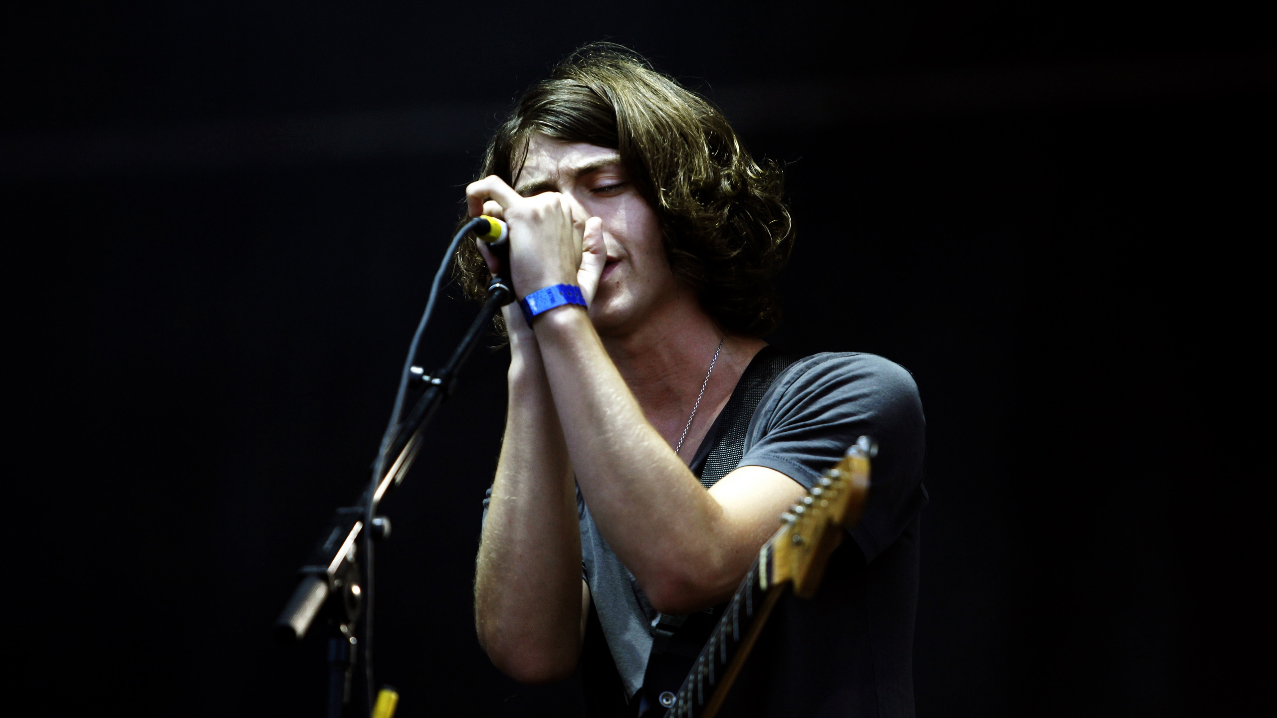 Alex Turner Performing for 2560x1440 HDTV resolution