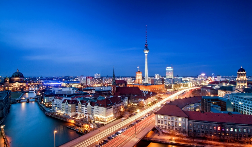 Alexanderplatz Berlin for 1024 x 600 widescreen resolution