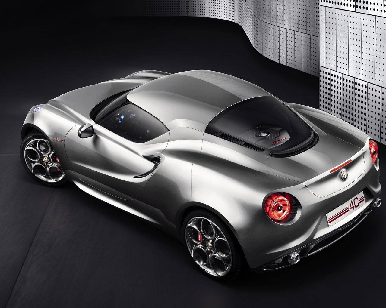Alfa 4c Concept Rear Top View for 1280 x 1024 resolution