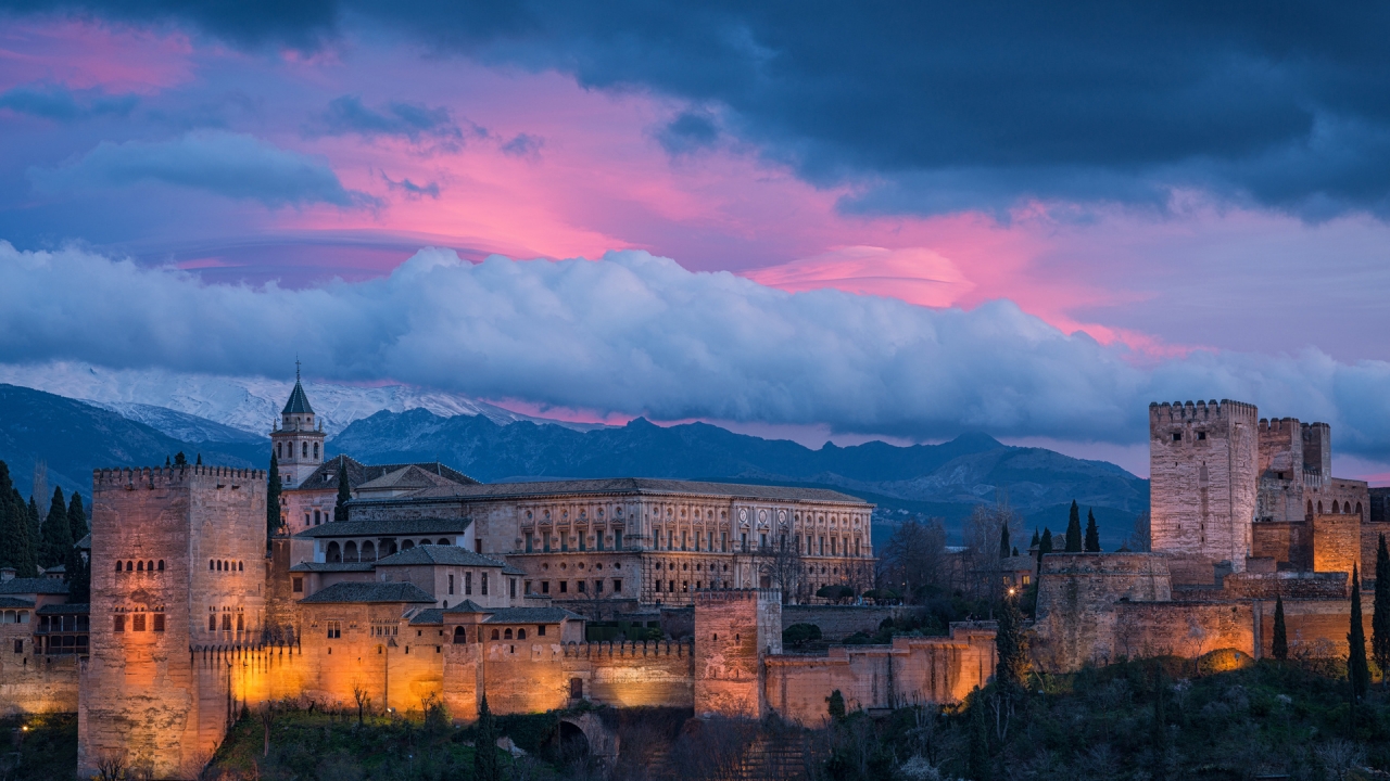 Alhambra Spain for 1280 x 720 HDTV 720p resolution
