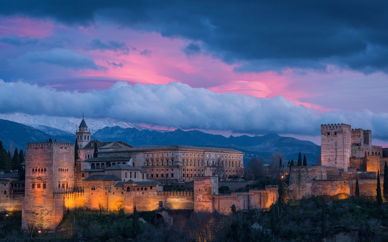Alhambra Spain for 1280 x 800 widescreen resolution