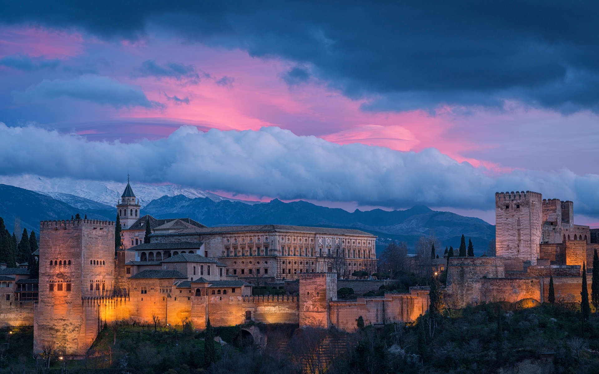 Alhambra Spain for 1920 x 1200 widescreen resolution