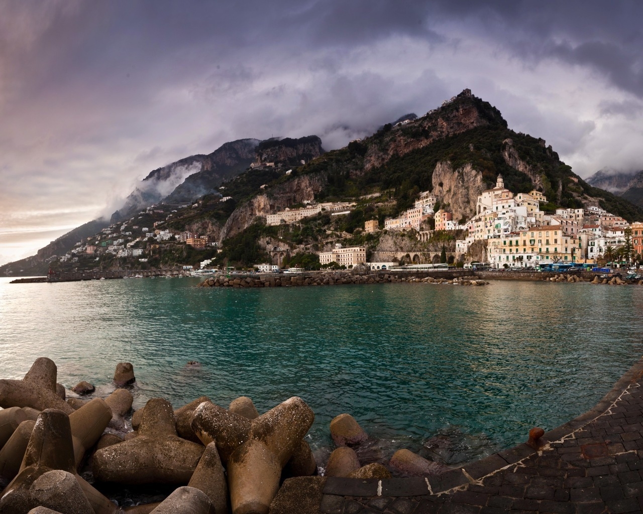 Amalfi Coast Italy for 1280 x 1024 resolution