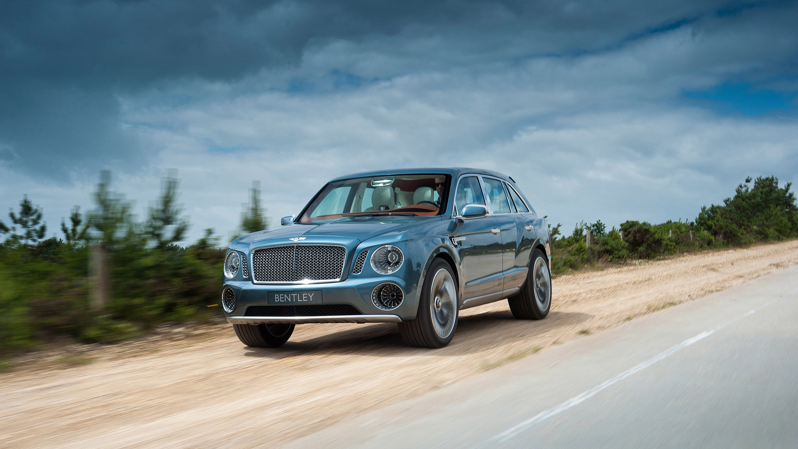 Amazing Bentley SUV Concept for 2560x1440 HDTV resolution